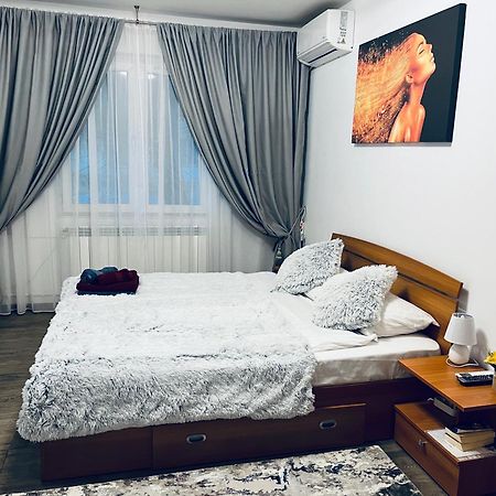 Studio Vio Lägenhet Tulcea Exteriör bild